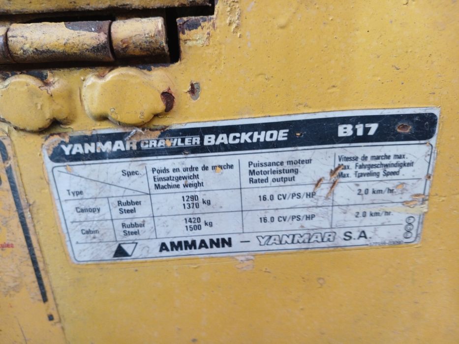 Міні екскаватор yanmar B 17