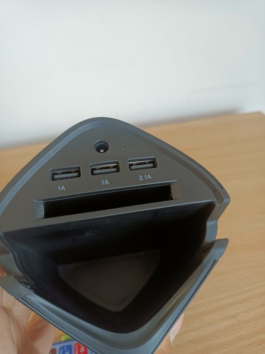 Organizer uchwyt na telefon ładowarka USB