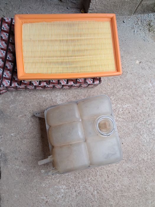 Peças da FORD C MAX.