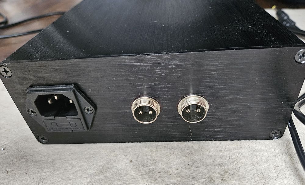 Zasilacz liniowy Sigma 11,  napięcie wyjściowe od 5V do 24V