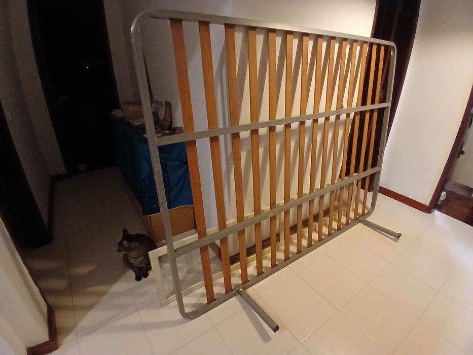 Sommier de metal
