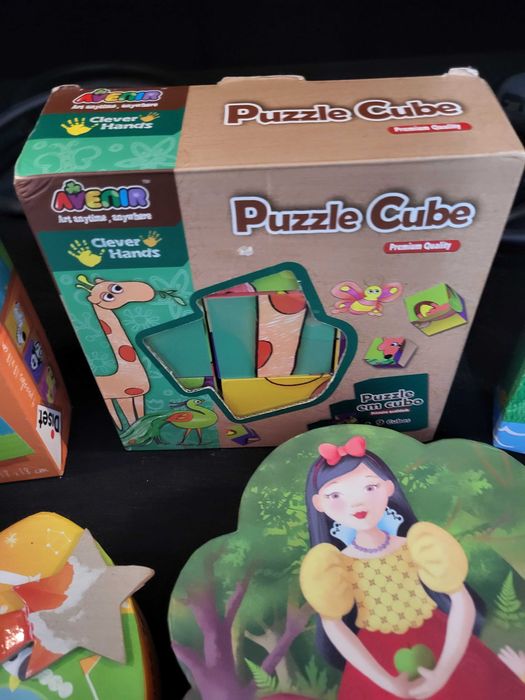 6 conjuntos de puzzles de crianças dos 2 aos 7 anos. Cada um 4€