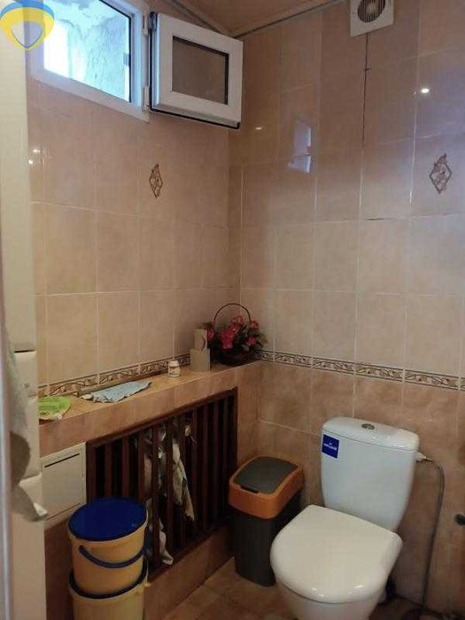 Добротний будинок з ремонтом та всіма зручностями в с. Буялик