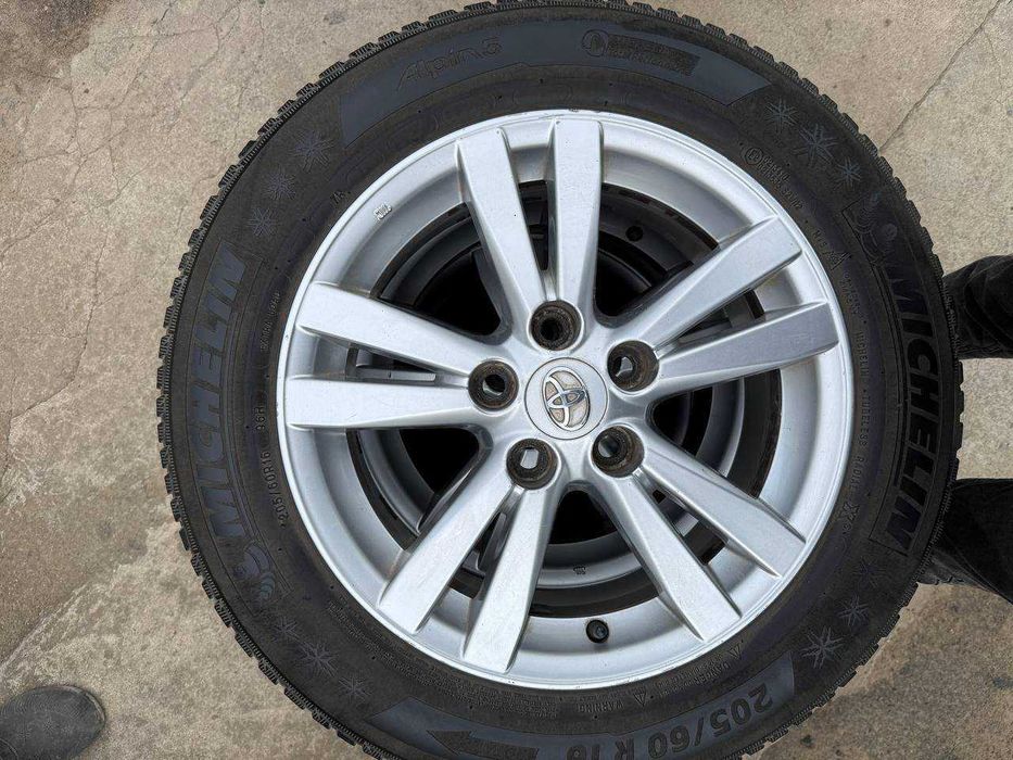 Титанові диски Toyota avensis t27 2013 рік