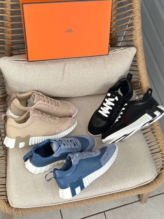 Кросівки Hermes, багато
