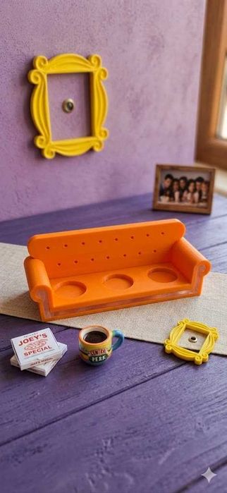 Suporte sofá inspirado na série Friends para coleção McDonalds