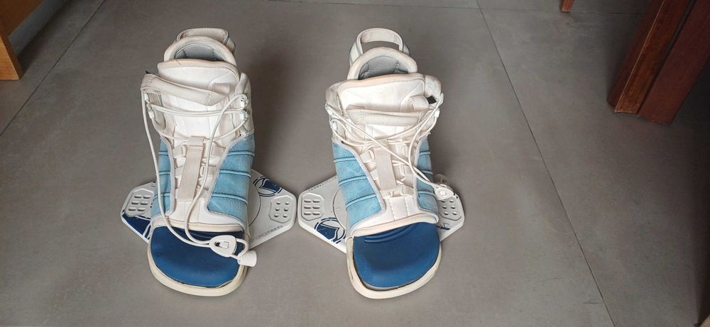 Vendo Botas para wakeboard para criança