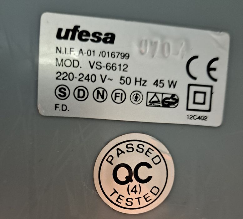 Ventoinha Ufesa de mesa.