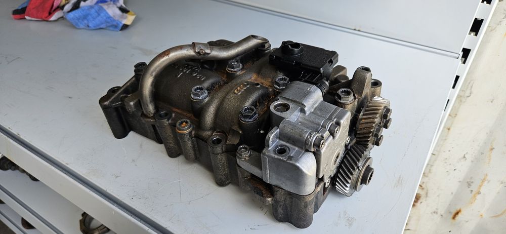 VW Audi 2.0 TDi Pompa olejowa , tłoki korbowody