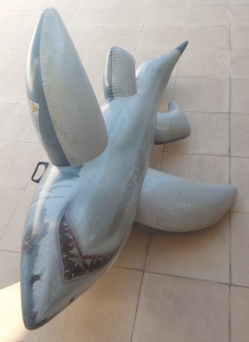 TUBARÃO INSUFLÁVEL , BÓIA BRINQUEDO PARA CRIANÇA.Praia,Piscina,Férias.