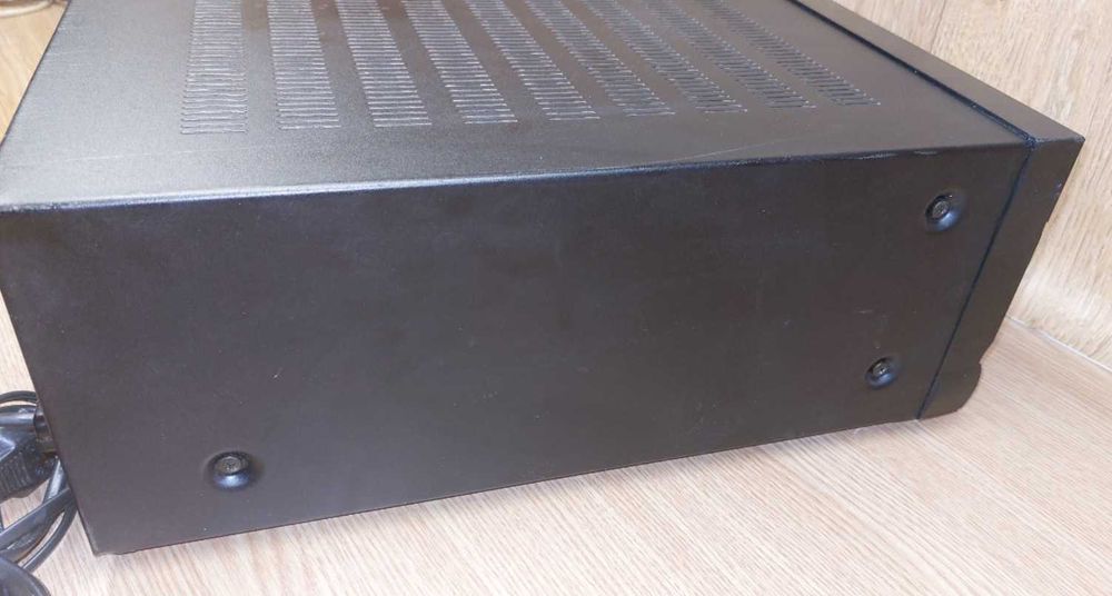 Стерео ресивер Harman Kardon AVR18  RDS