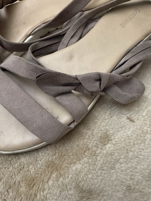 Sandałki w kolorze nude , rozmiar 38