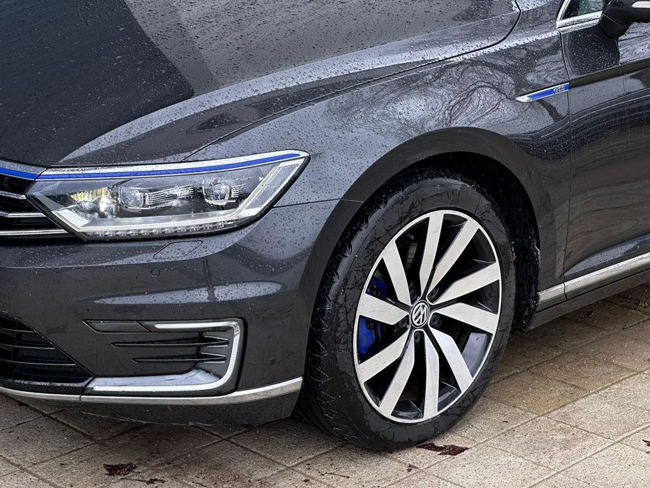 VW Passat