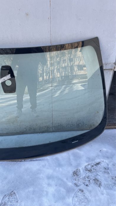 Лобовое стекло BMW X6 E71 оригинал