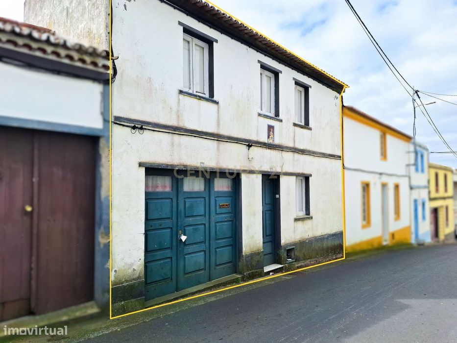 Oportunidade Única | Moradia com Vista Mar e Projeto Aprovado em Ponta