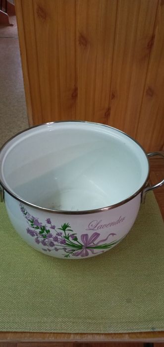 Кастрюля 3 л эмалированная в горошек,новая,  времен союза