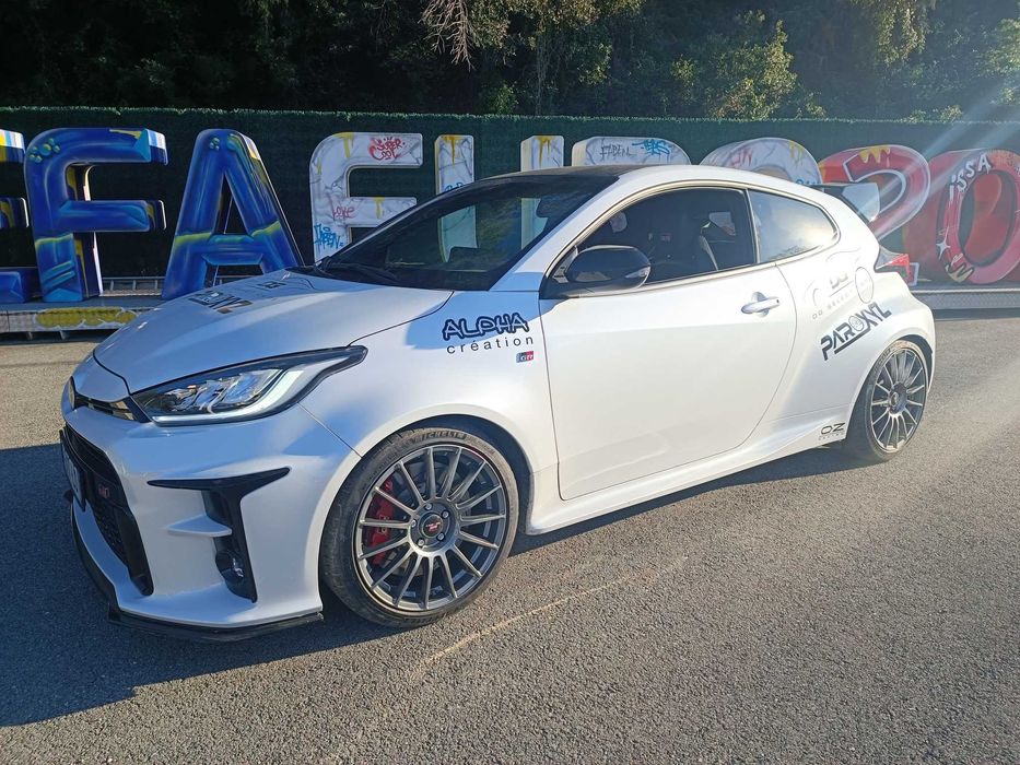 Felgi OZ Superturismo TGR-WRT 18" 8J 5x114,3 Toyota Yaris Corolla GR