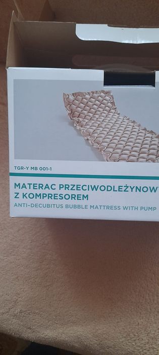 Materac przeciwodleżynowy z kompresorem