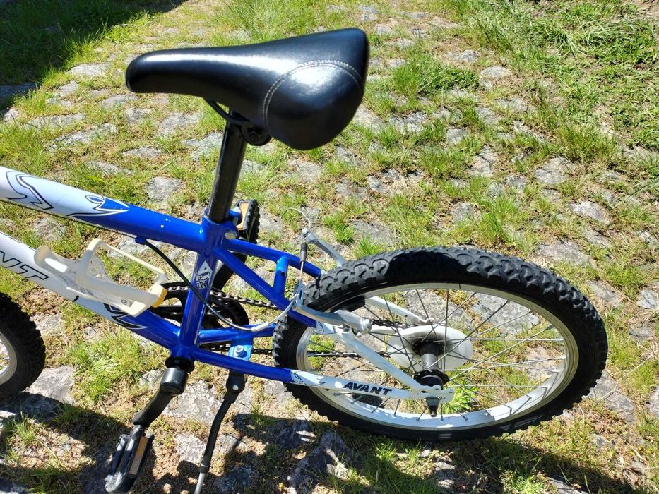 Bicicleta para criança em muito bom estado.