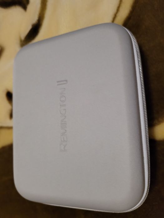 Фотоэпилятор Remington Compact Control HPL