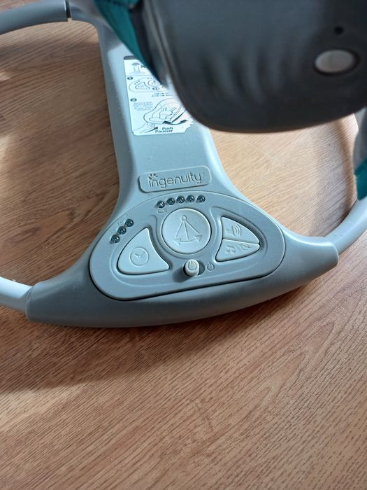 Baloiço automático Ingenuity para bebé – 5 velocidades e música