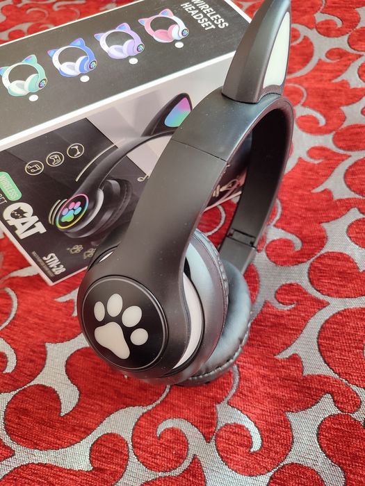 Навушники з підсвіткою CAT, STN-28