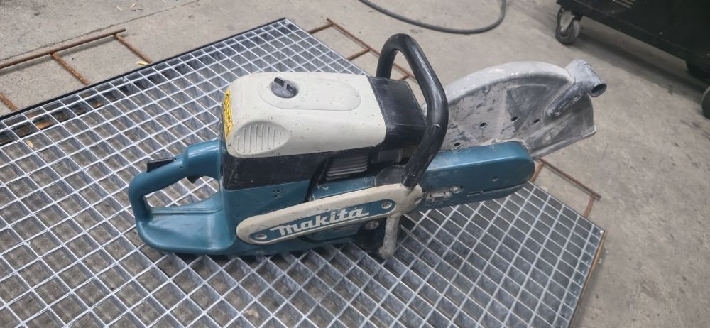 piła tarczowa makita dpc-7331