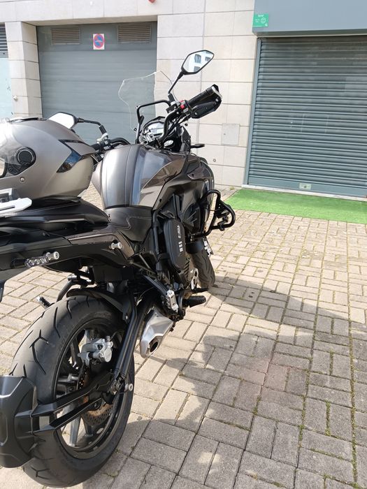 VENDO Benelli trk 502 ano 2023 47000km ( 4.300€)