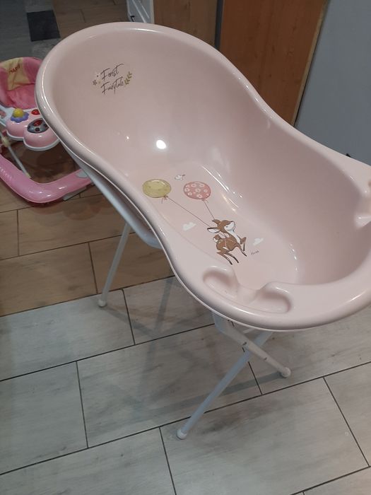 Wanienka dziecięca że stelażem