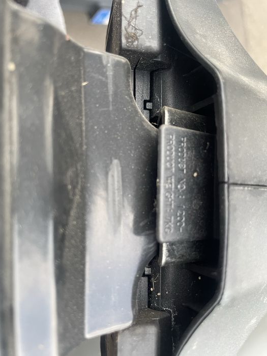 Bagażnik dachowy THULE – belki 135 cm – system na krawędź dachu