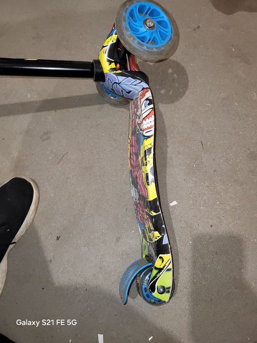 Hulajnoga świecąca