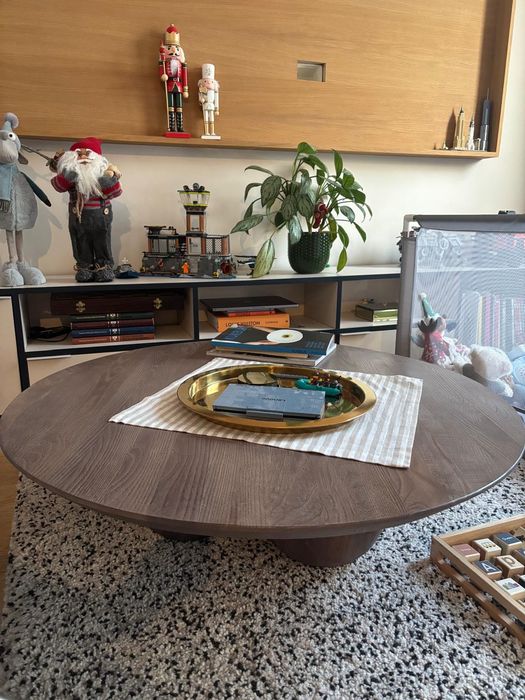 Stolik kawowy marki wood-I / Jesion