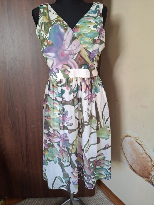 Sukienka letnia De facto r. 38 w kwiaty
