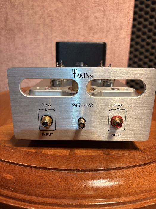 Przedwzmacniacz gramofonowy yaqin ms-12b