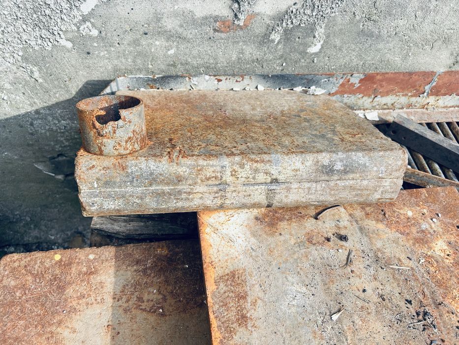 Плита стальна