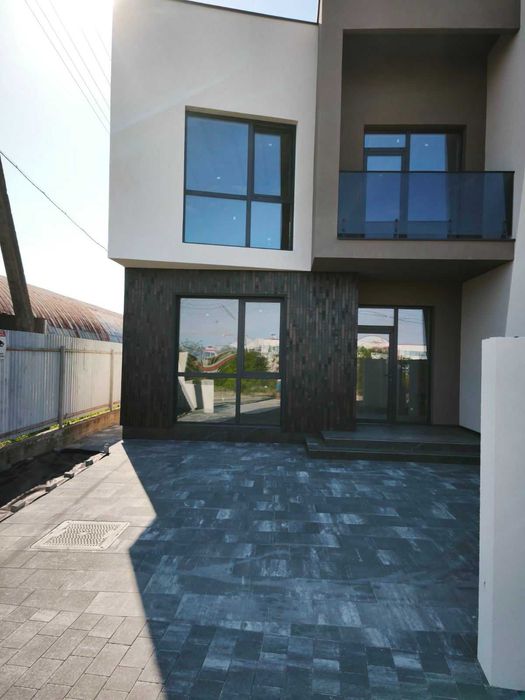 Продається кутовий котедж в мік Минай Код: 48528