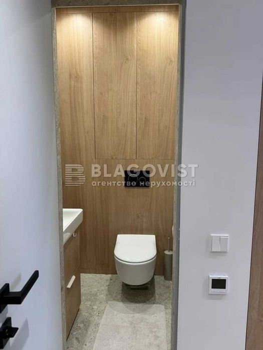 ЖК Варшавський Мікрорайон!2К/69м2 відмінний ремонт тепла зручна