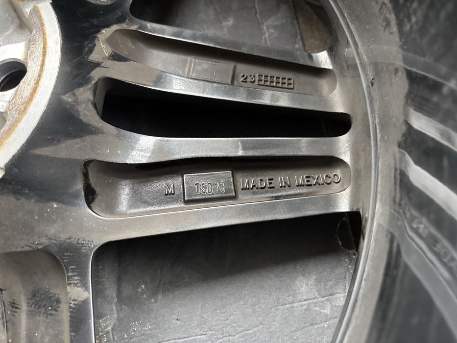 Felgi Ford Mustang GT OEM R19