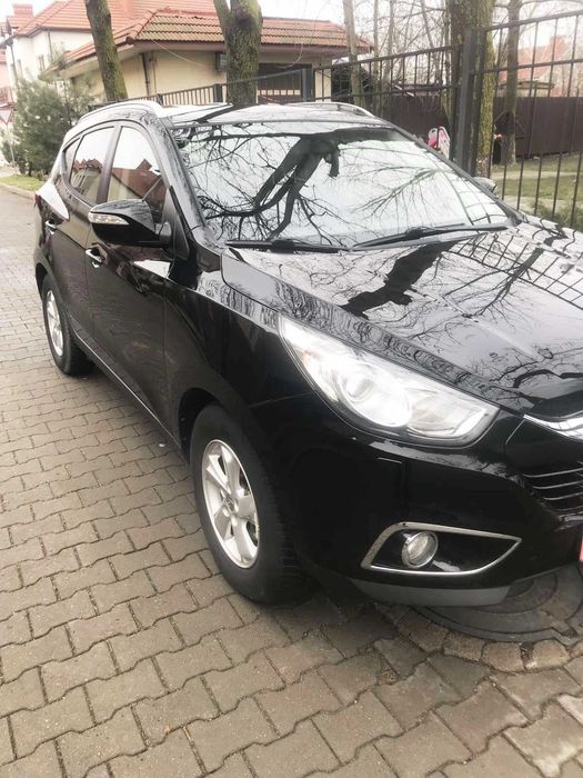 Hyundai ix35 полный привод 2.0 дизель 2013 год