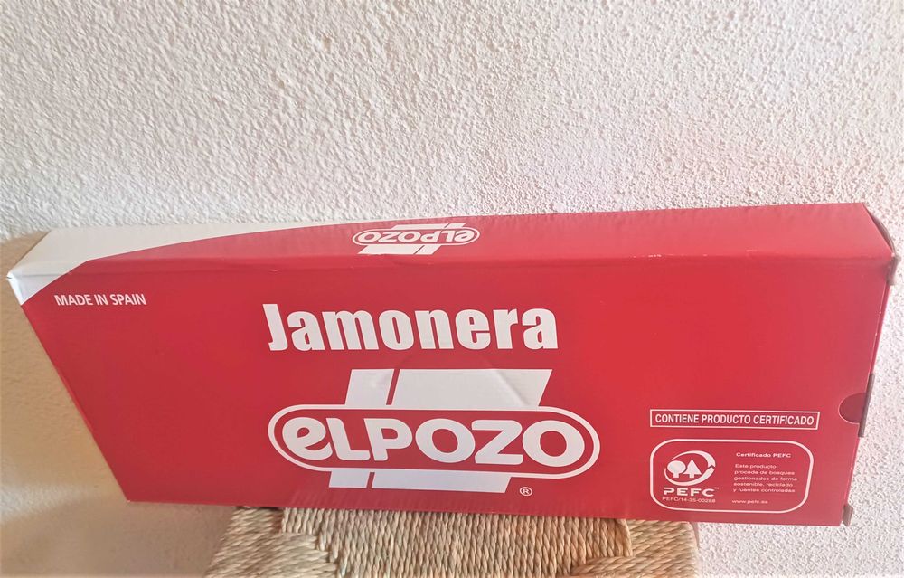 Suporte Presunto ElPozo (Novo)–Madeira Certificada c/Instruções+Caixa