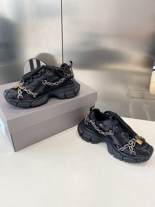 Кросівки Balenciaga Chain Lock чорні