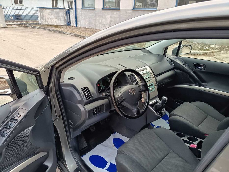 Toyota Corolla Verso 2006, stand BDB, or. lakier, or. przebieg