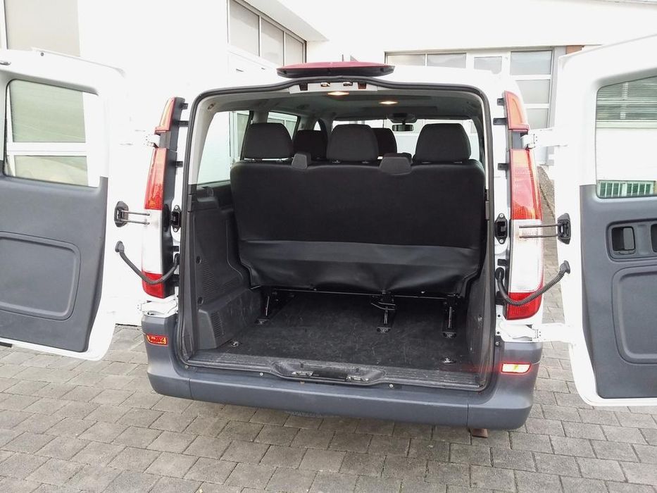 Mercedes Vito...