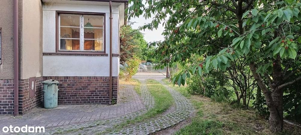 Atrakcyjnie położony dom 140 m² | duży ogród | 2 mieszkania | 2 garaże