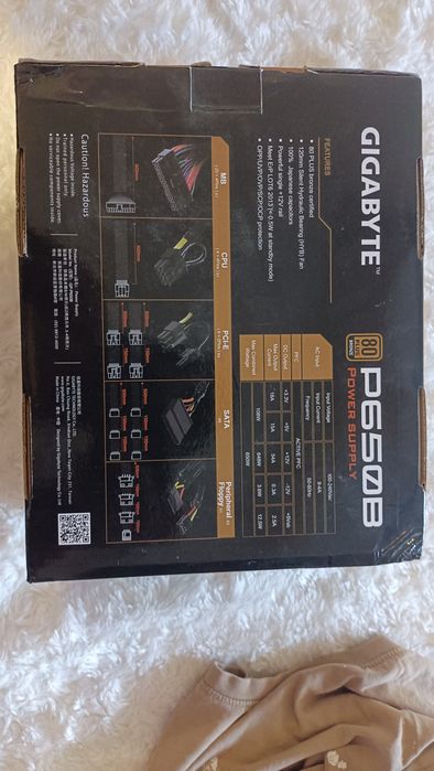 Fonte alimentação Gigabyte 650w