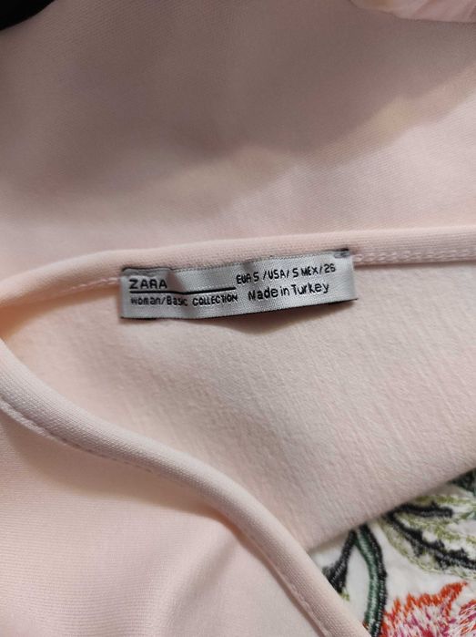 Сукня Zara з вишивкою