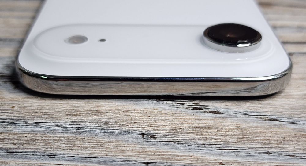 iPhone Air 256 Silver emojieStore гарантия 920$