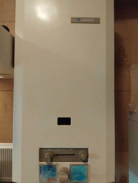 Газовая колонка Junkers