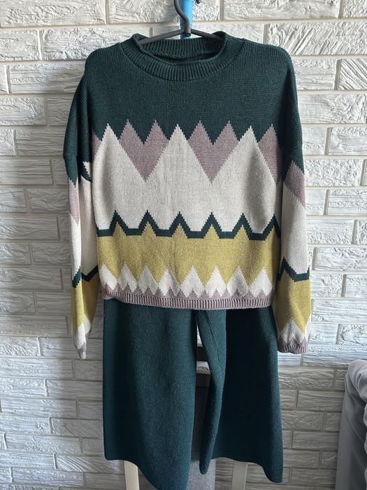 630 грн. Жіночий брючний вʼязаний костюм