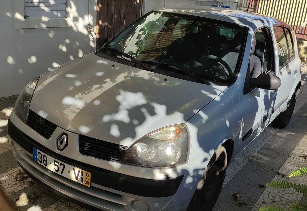Renault Clio 1.5 dCi Injectores e bomba nova
